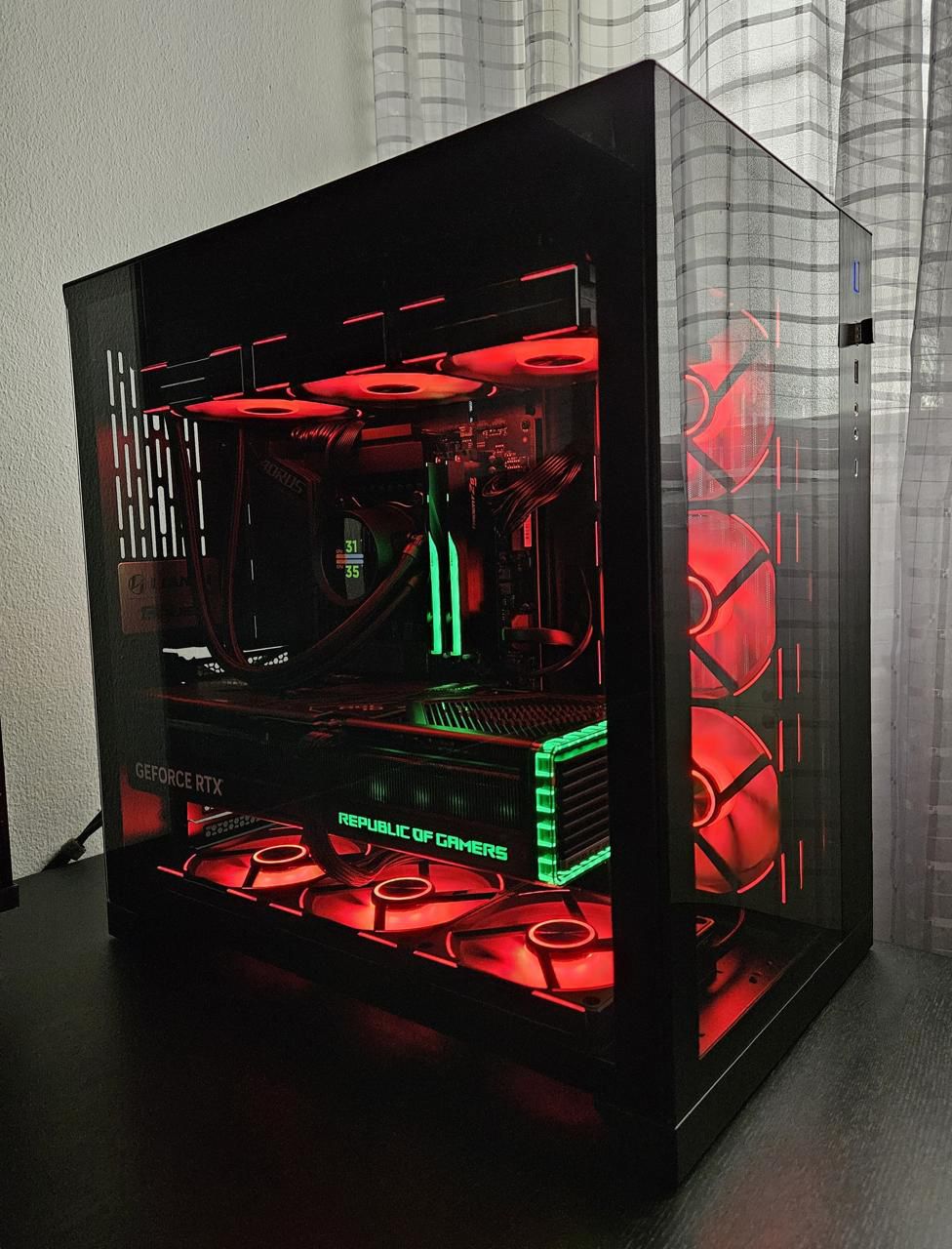 computadoras y laptops - CPU Core i9 13th, 32GB RAM, 1TB M2, NVidia RTX 4070, 360mm WaterCooler, Nueva 2