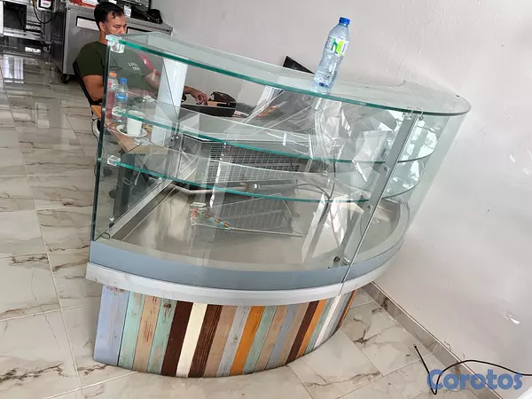 equipos profesionales - VITRINAS ILLY DE MEDIO USO DISPONIBLES EN LIQUIDACIÓN  7