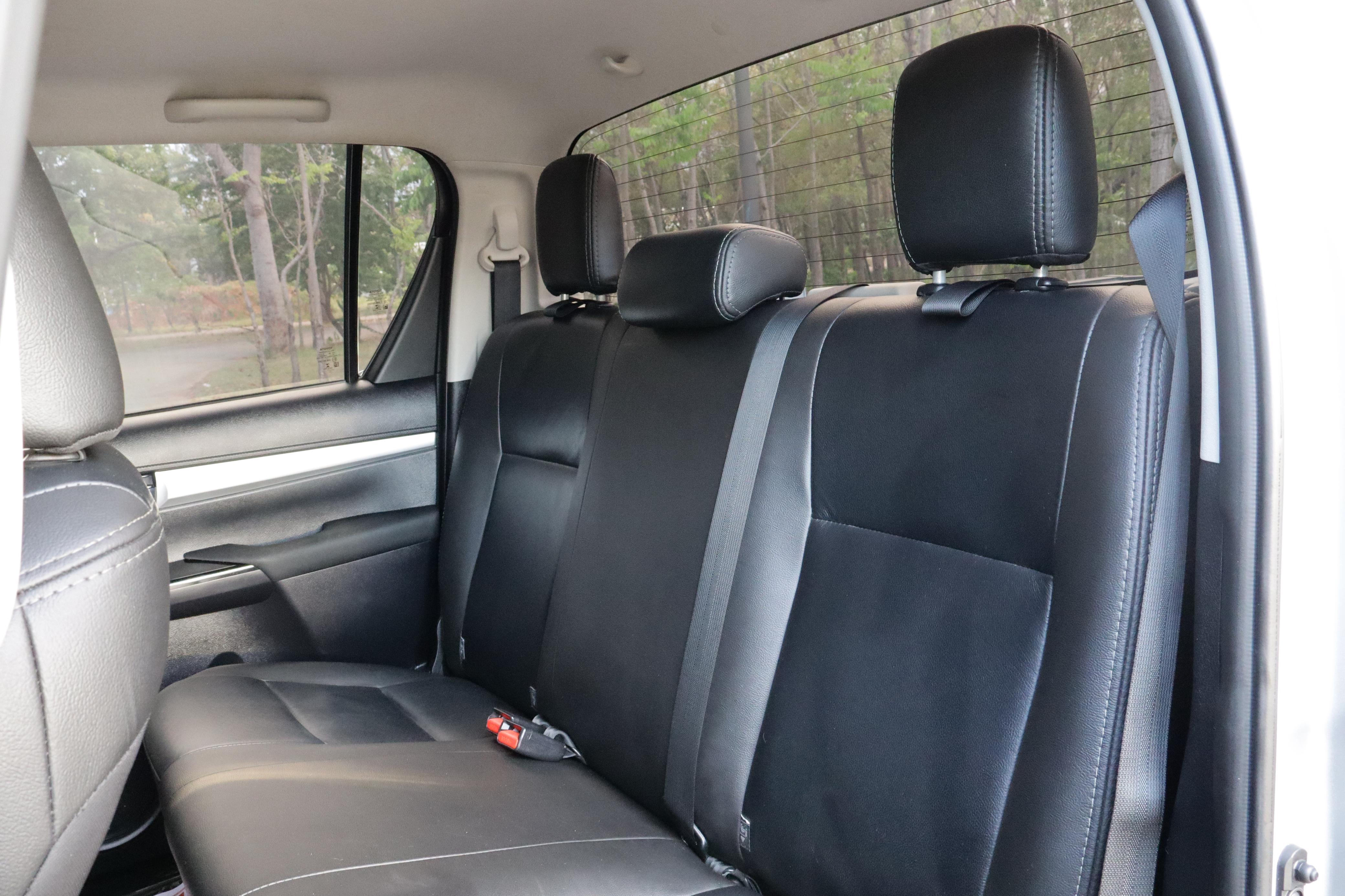 jeepetas y camionetas - Montate en super toyota Hailux 2022 todo terreno 4x4 clean carfax  5