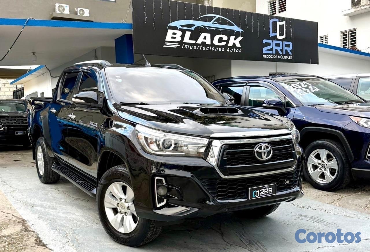 jeepetas y camionetas - Toyota Hilux 2016 4x4 1