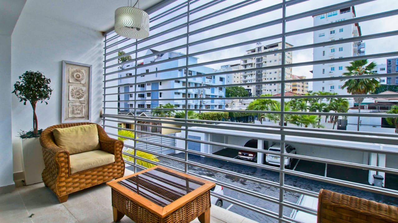 apartamentos - Se Renta Apartamento Totalmente Amueblado en Zona Centrica  8