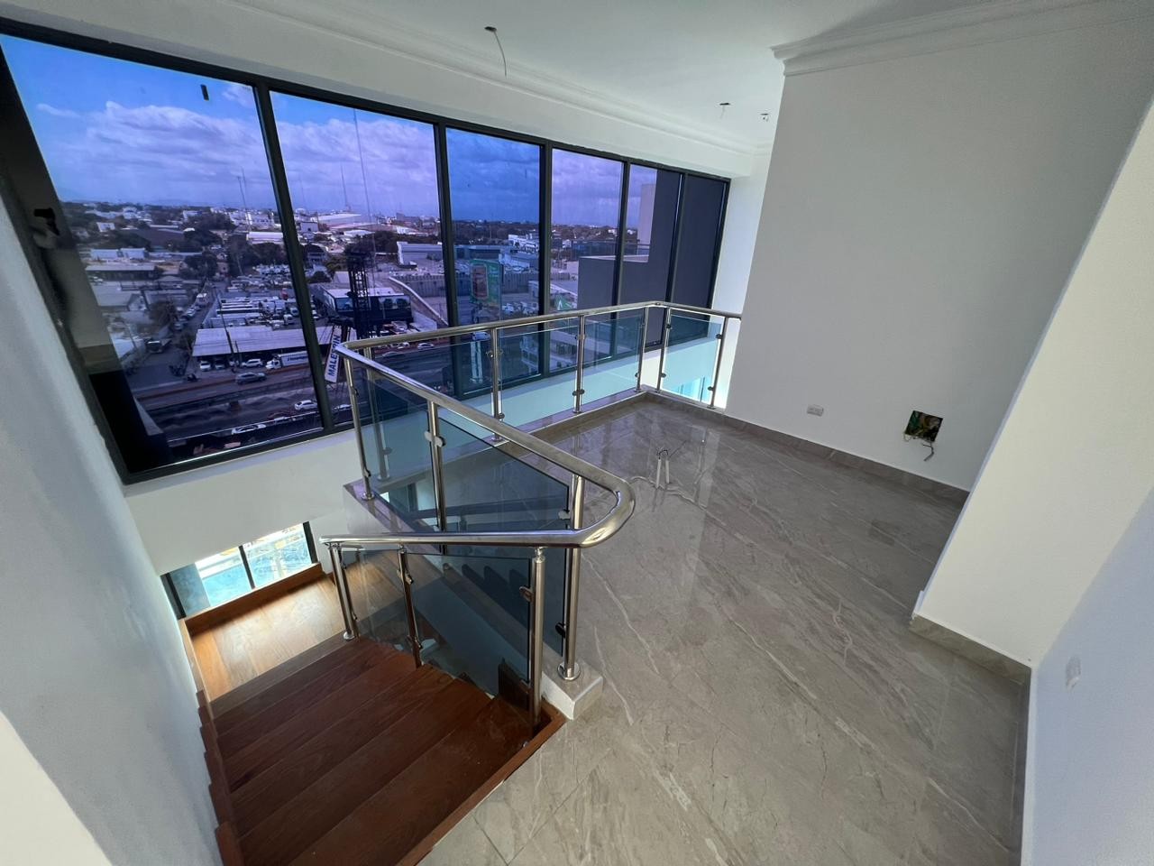 apartamentos - Torre paraíso 
Torre moderna Airbnb friendly y peds friendly 
9no piso .3hab 1