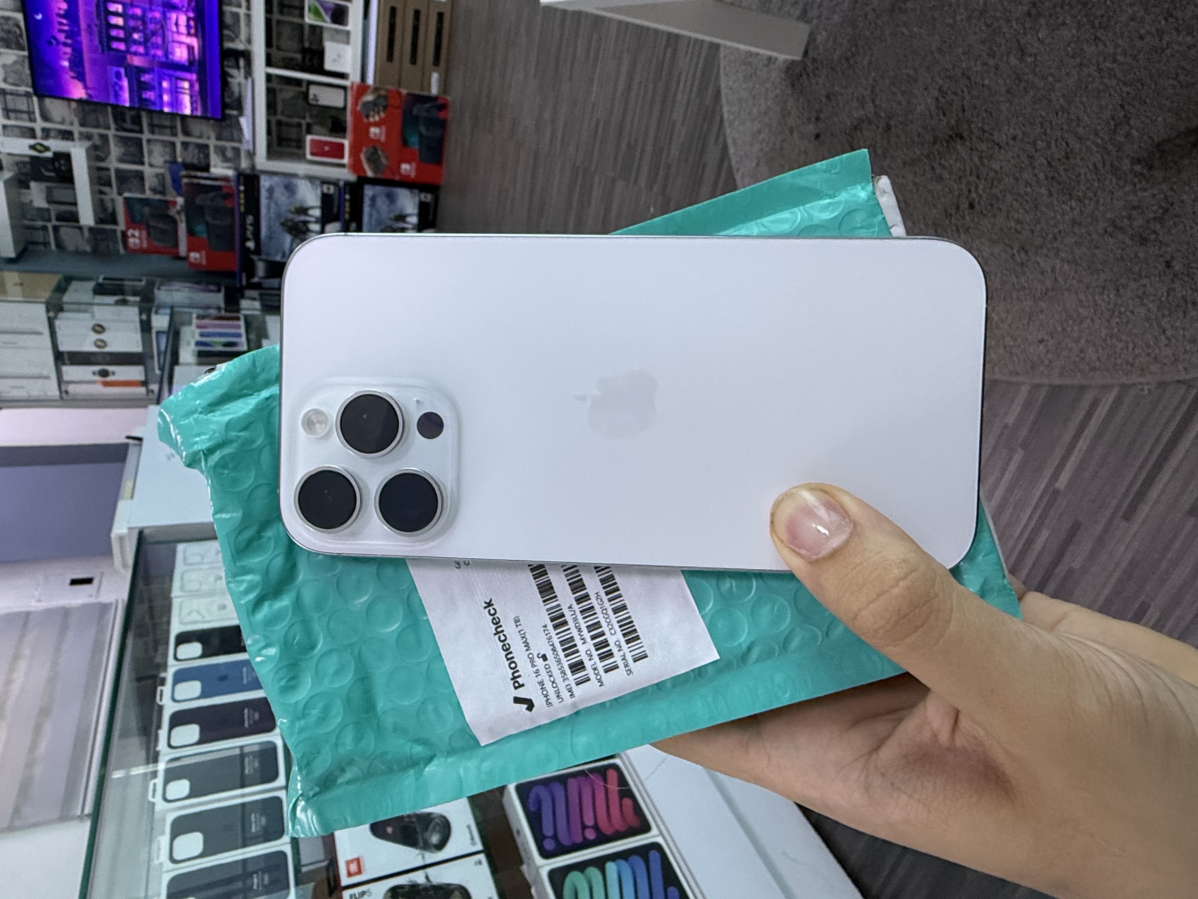 celulares y tabletas - iPhone 16 Pro Max 1tb Factory Unlock