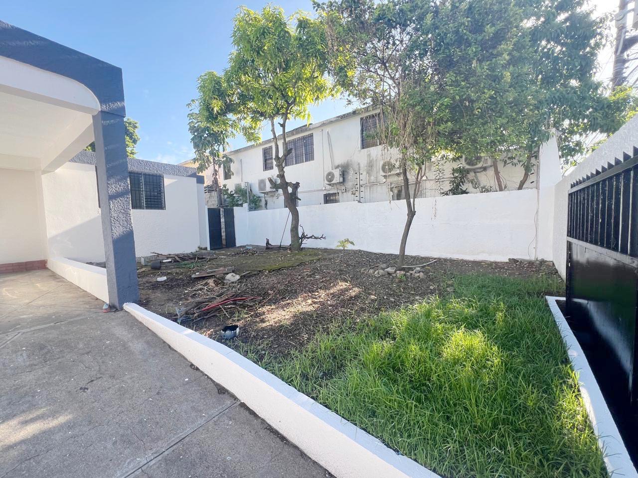 casas - Propiedad comercial centrica 7