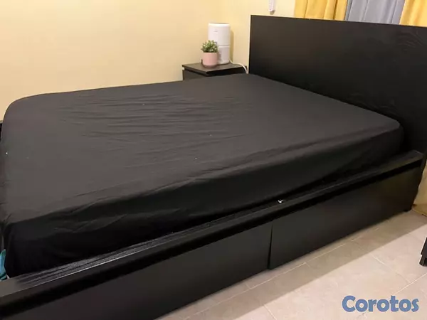 muebles - cama Queen madera prensada con colchón.  5