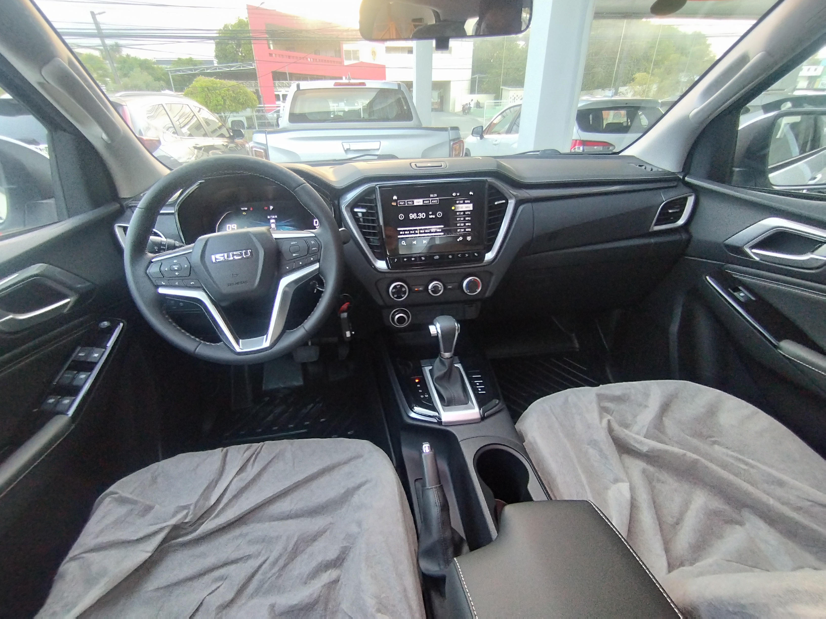 jeepetas y camionetas - 2025 Isuzu DMAX LSE 0Km  6