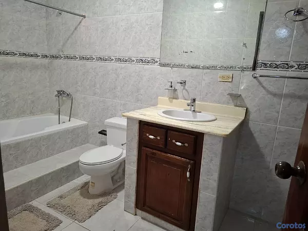 casas - Casa super amplia con piscina y jardín en lugar tranquilo A 5 minutos playa  5