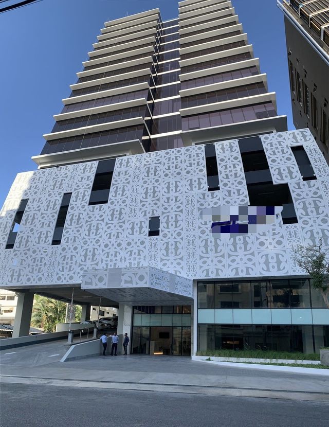 oficinas y locales comerciales - Piantini torre corporativa 80m2 4 parqueos 