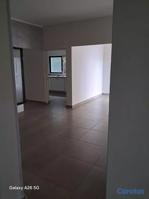 casas - Alquilo casa para uso comercial en arroyo hondo vi 9