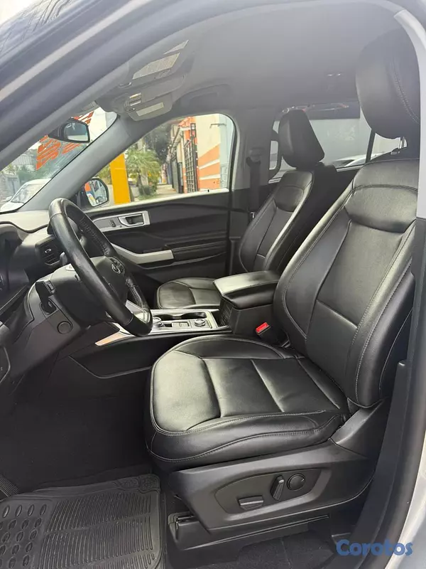 jeepetas y camionetas - Ford Explorer limited 4WD 2021 3