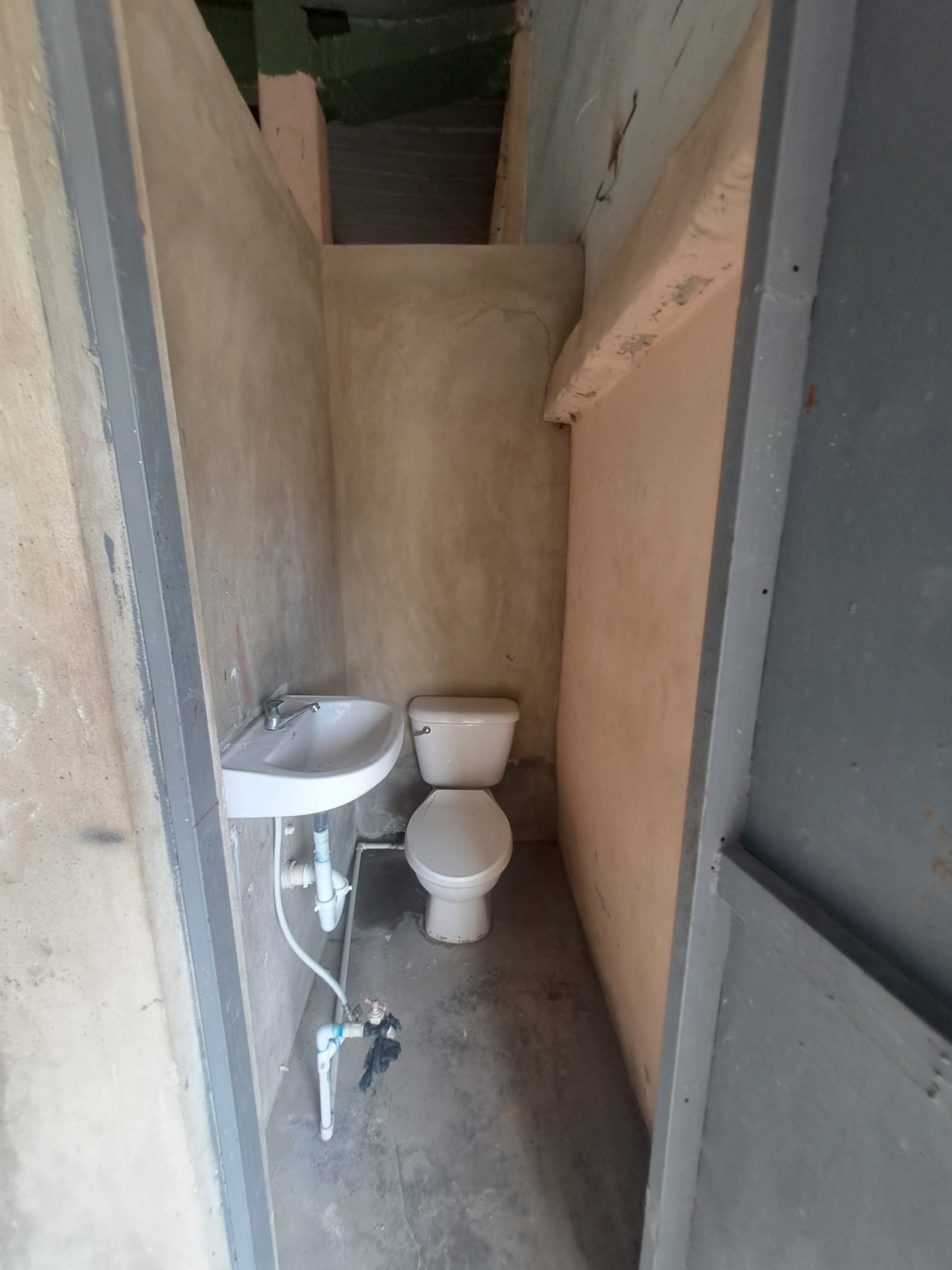 otros inmuebles - Alquilo  nave 800 mts av monumental con rampa  3