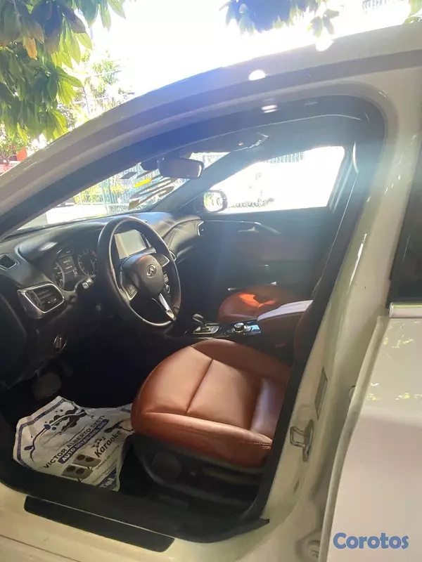 jeepetas y camionetas - INFINITI QX-30 2017 4