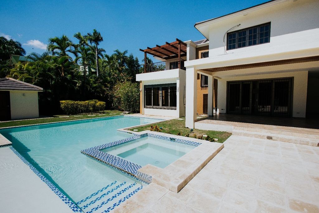 casas - Casa con piscina y jacuzzi en arroyo Manzano