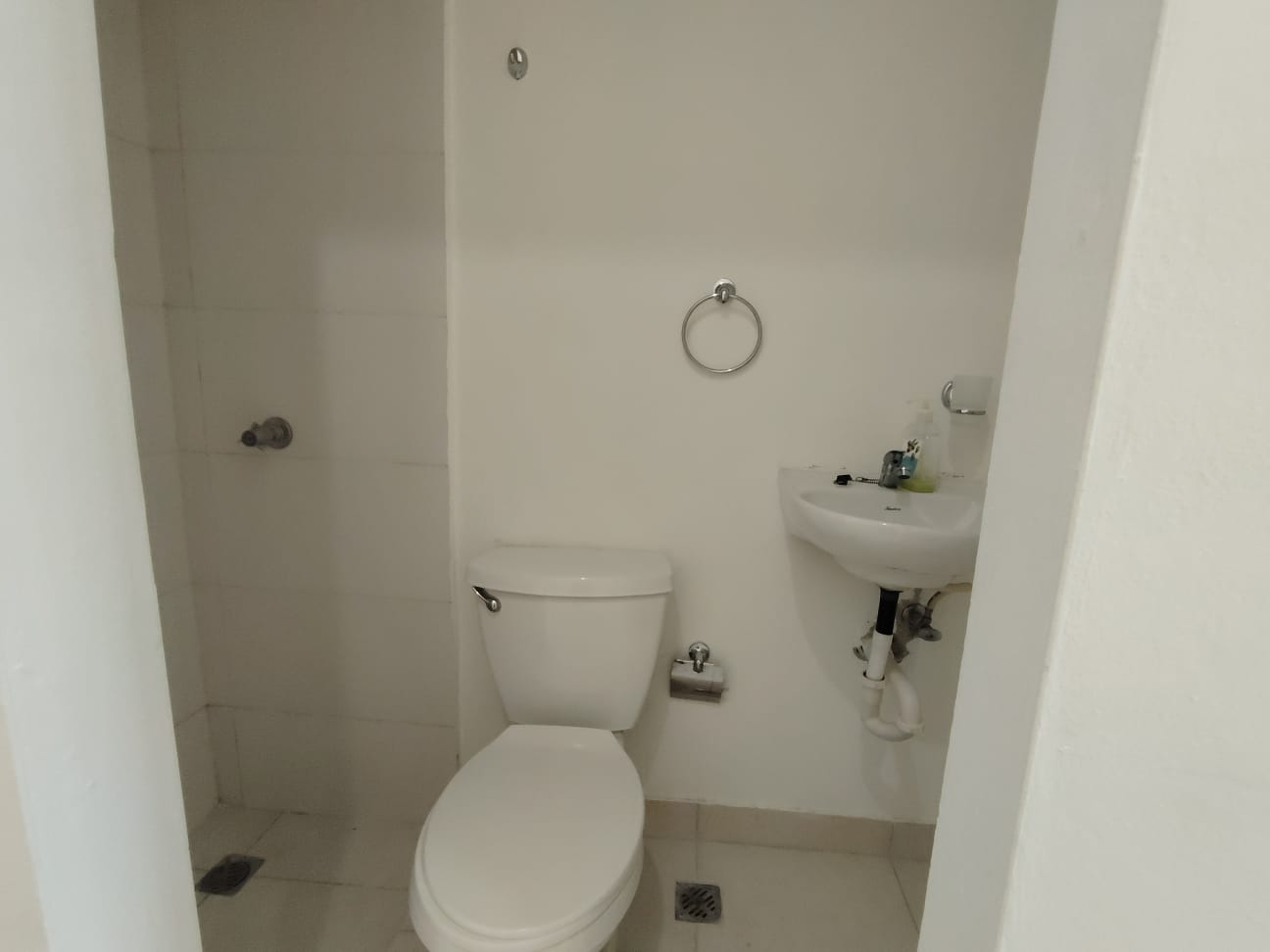 apartamentos - Alquiler de Apartamento Vacío en Evaristo Morales 8