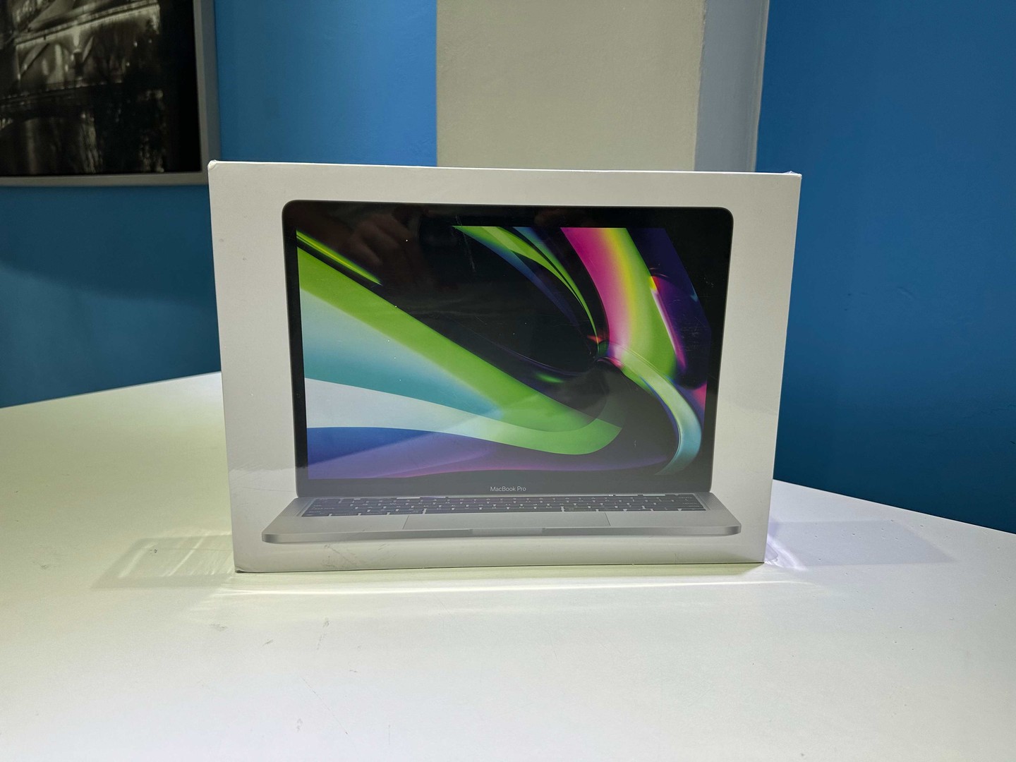 computadoras y laptops - MacBook PRO 2022 M2 Apple Chip / 256GB 8GB Ram Nueva Sellada $ 68,500 NEG