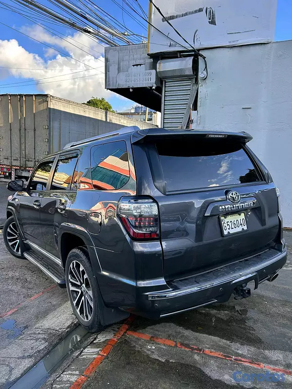 jeepetas y camionetas - Toyota 4Runner SR5 Premium 2018  3