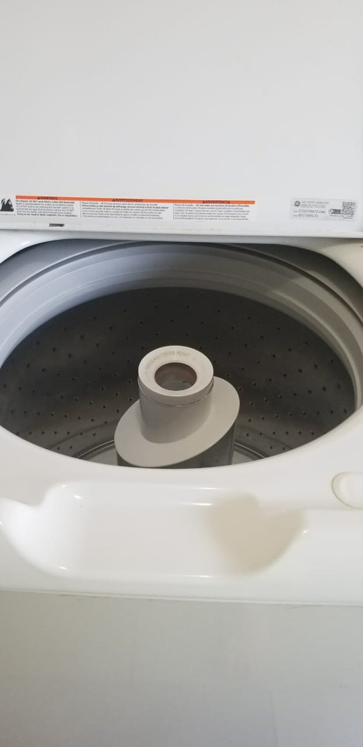 lavadora Automatica como nueva 32lbs Bajo consumo