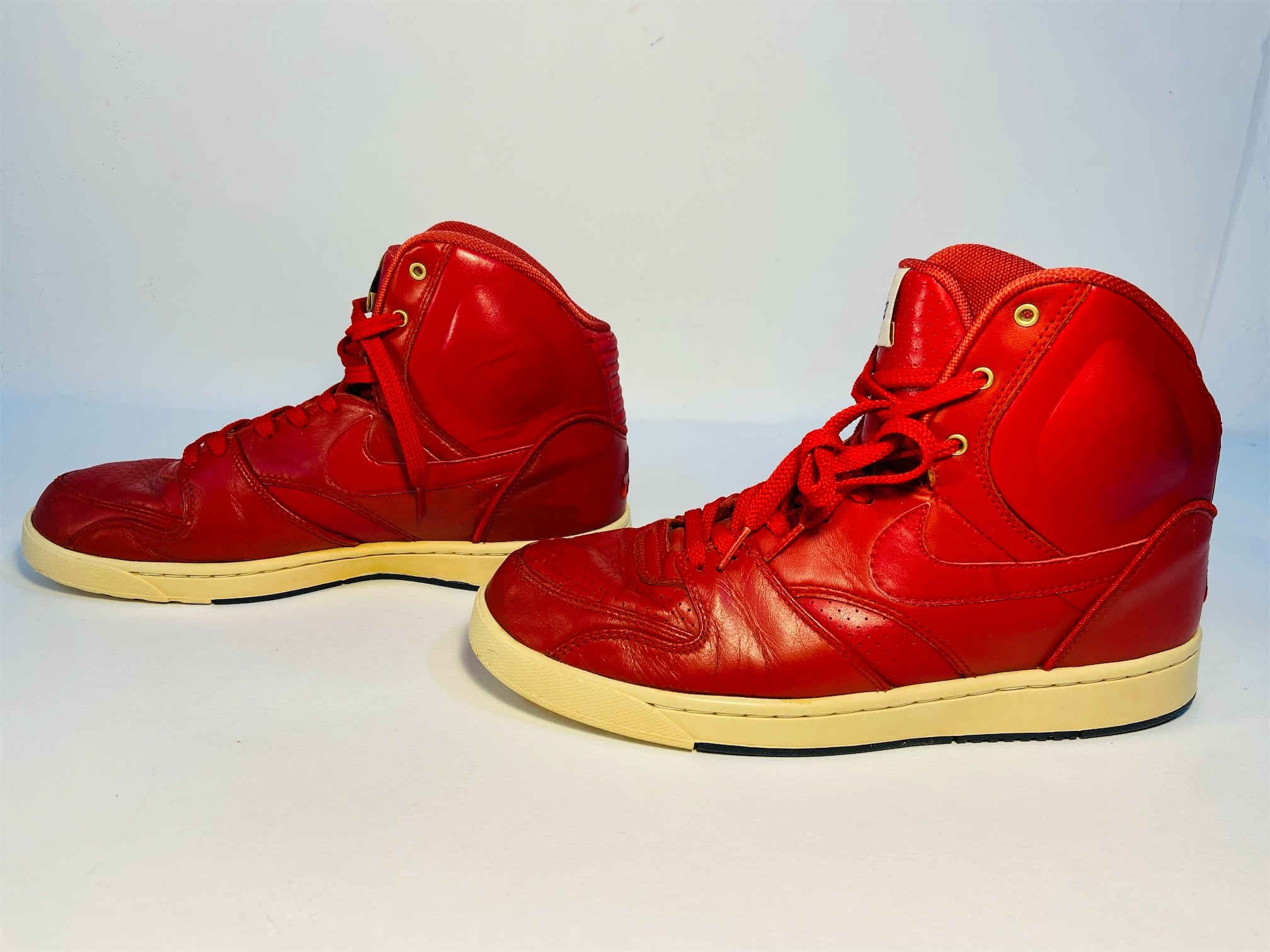 zapatos para hombre - Tenis NIKE RT1 Rojos Vintage Size 10 / 44 Hombres