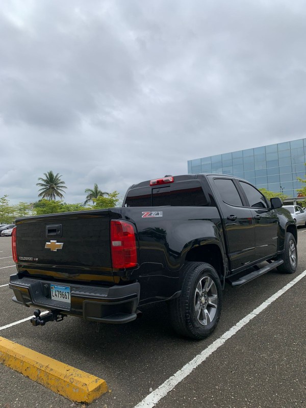 jeepetas y camionetas - Chevolet colorado z71 2018 3