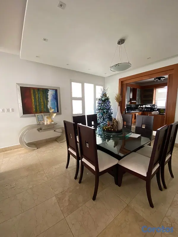 casas - HERMOSA CASA EN VENTA, LAS CARMELITAS. 3