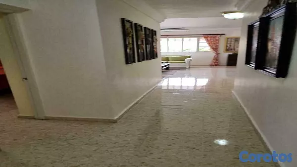 casas - 🏡 Residencia de 3 Niveles en Los Alpes II – 4 Hab, 4.5 Baños, Jacuzzi 9