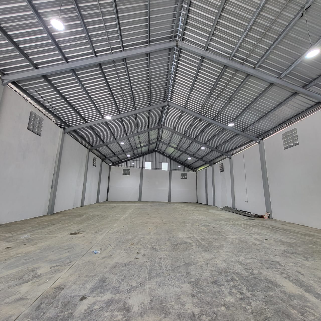 otros inmuebles - Nave en Alquiler en Santo Domingo Norte 650mt2 0