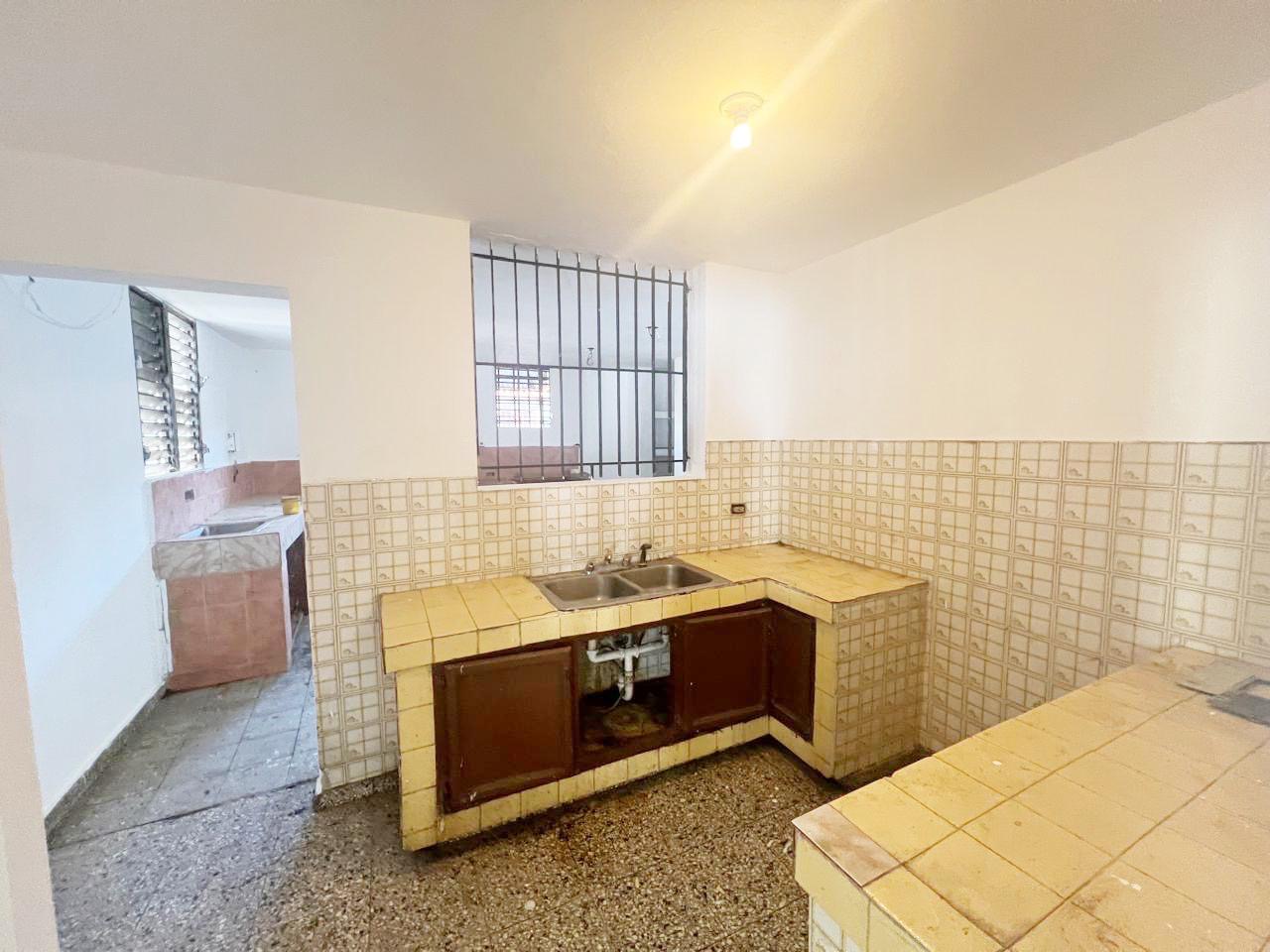 casas - Propiedad comercial centrica 8