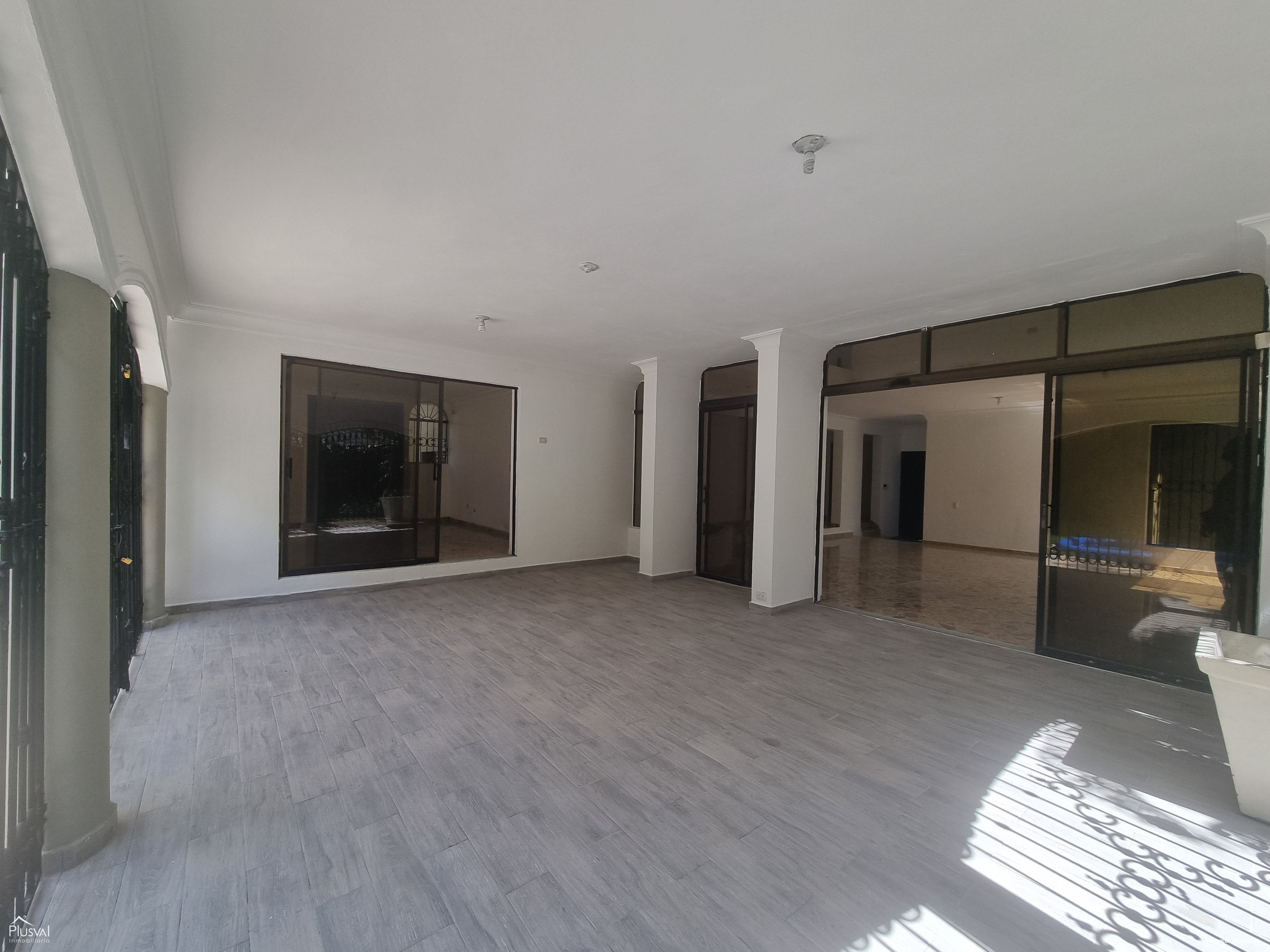 casas - Alquiler de Casa en Julieta Morales 2