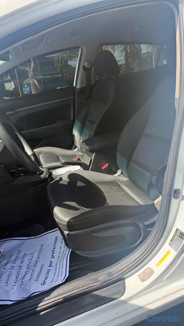 carros - Hyundai Elantra sel 2018 8