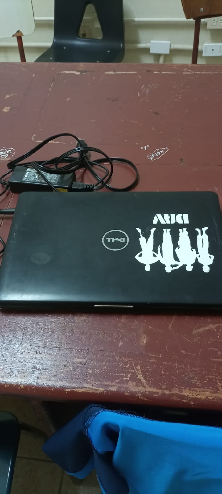 computadoras y laptops - Laptop Dell Inspiron 1545