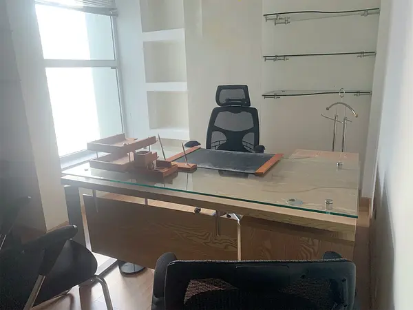 oficinas y locales comerciales - Oficina corporativa prienr nivel amoblada  6