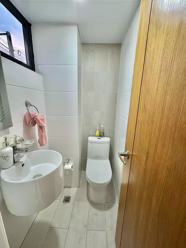 apartamentos - Vendo apartamento en Los Restauradores, Piso 2 5