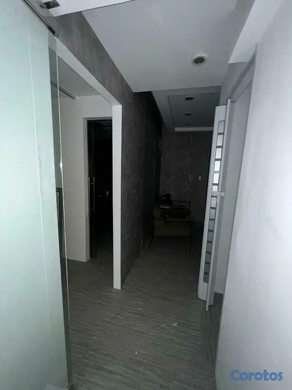 oficinas y locales comerciales - SE ALQUILA/RENTA LOCAL (SIN LOS MUEBLES)INTERESADOS  4