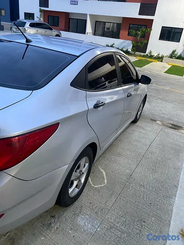 carros - Hyundai Accent 2017  5