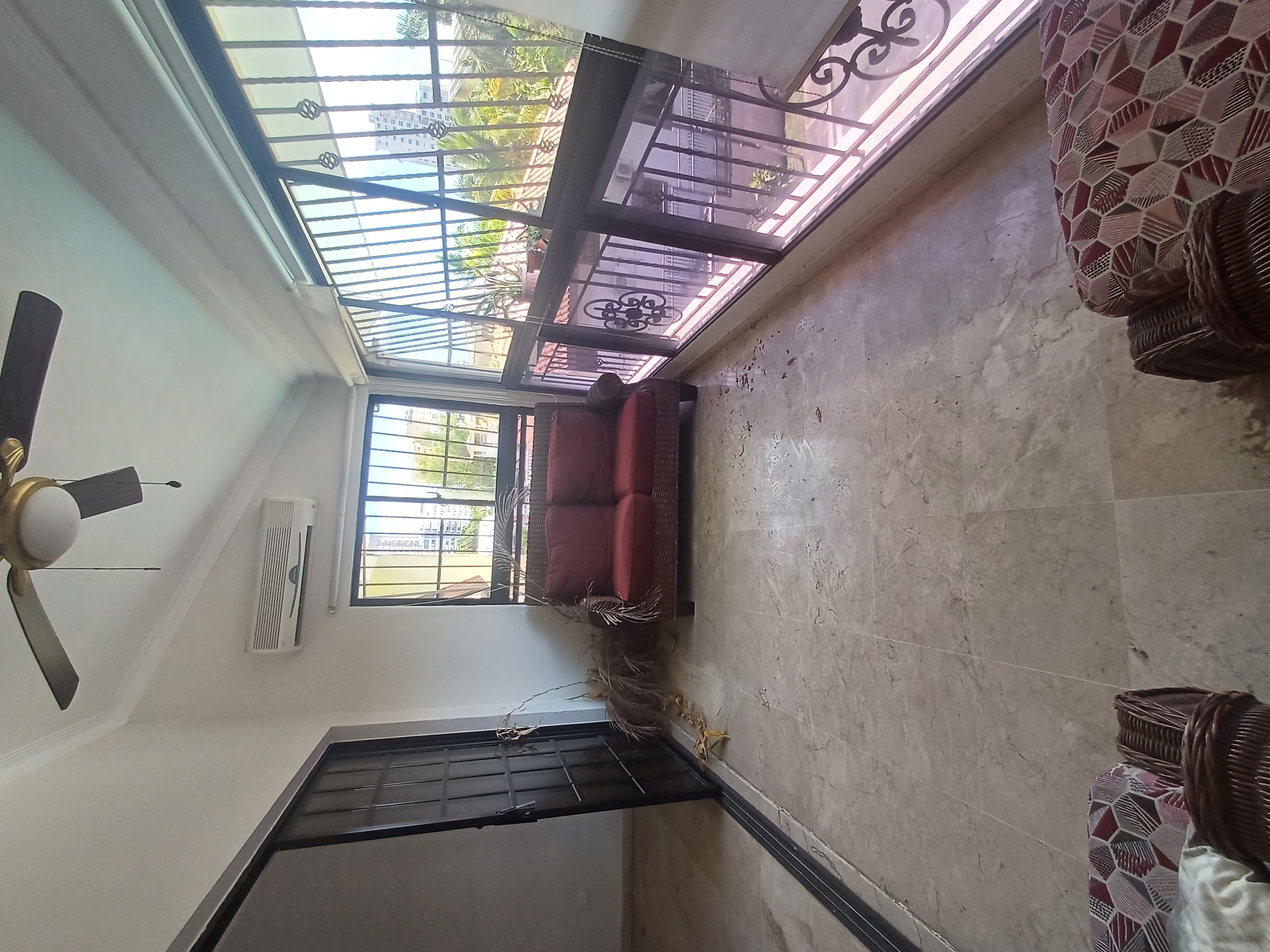 apartamentos - Alquilo Apartamento 4to piso amplio Cacicazgo ju