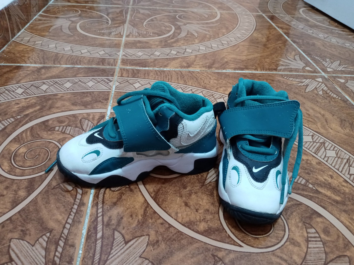 ropa y zapatos - Tenis Nike Size 28 