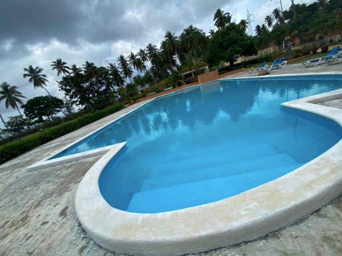 casas - Venta, Villa con piscina frente a la playa, Los Róbalos, Samana 1