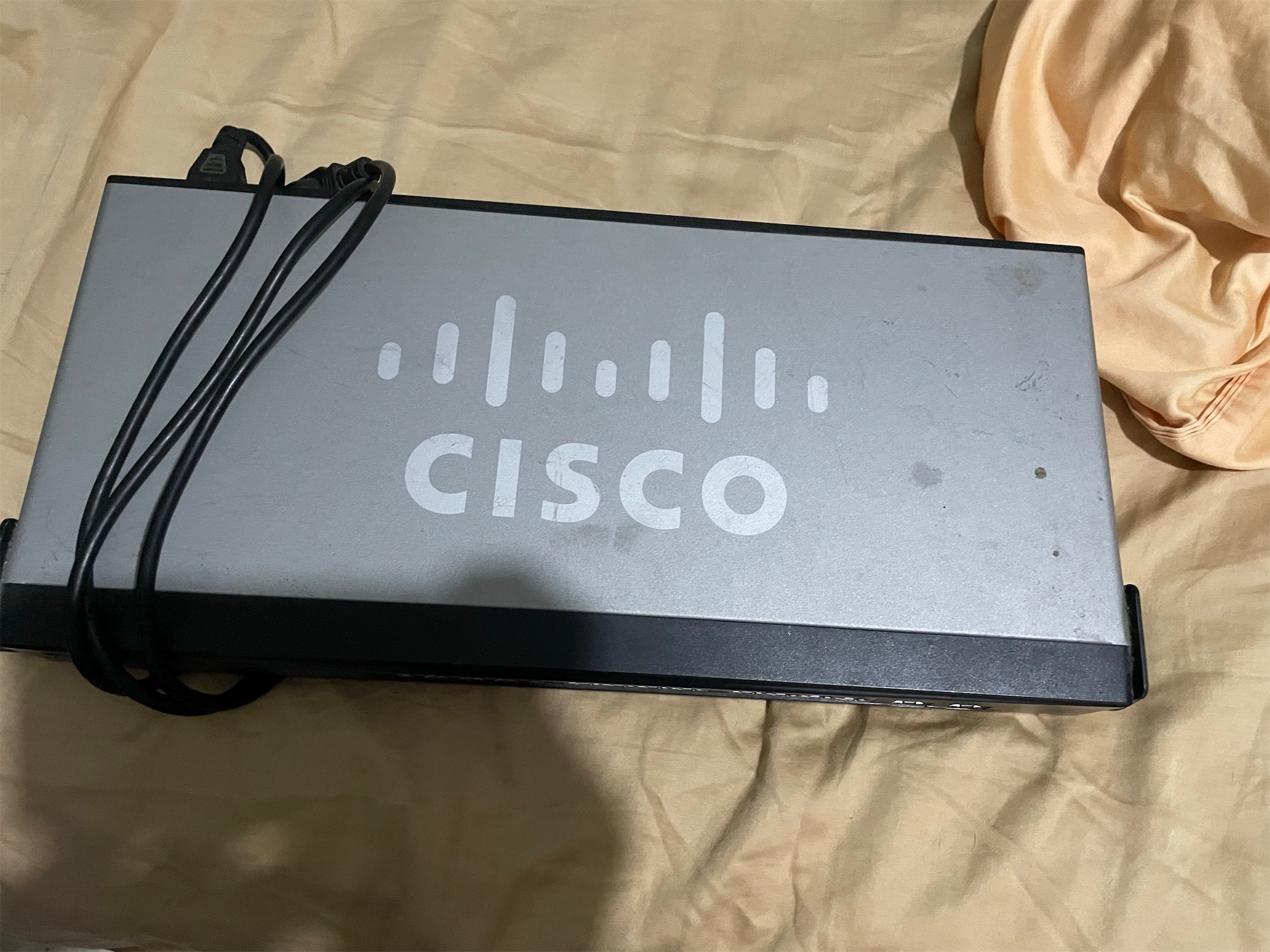 otros electronicos - 24 port switch Cisco network business  1