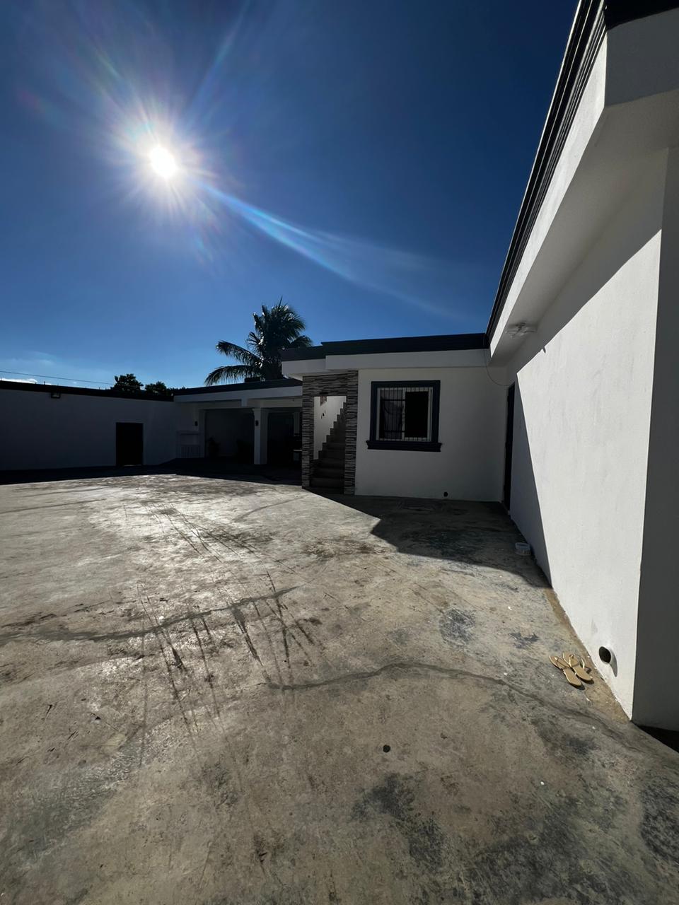 casas - CASA EN VENTA EN LAS CAYENAS, SANTIAGO. 8