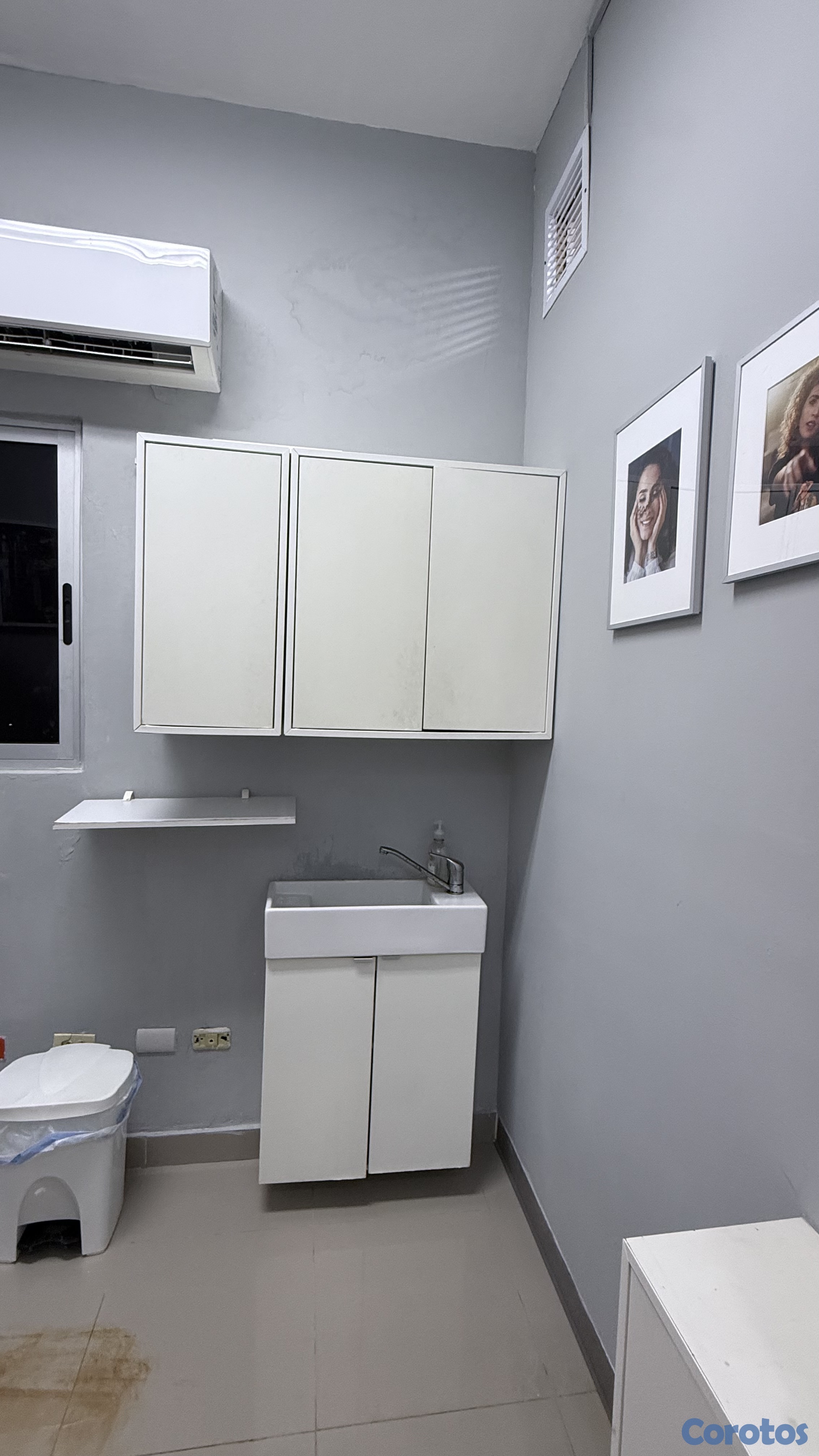 oficinas y locales comerciales - Se alquila cubilo para médicos, estética y masajes 4