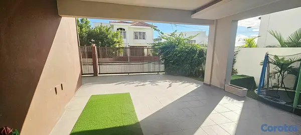 casas - Casa dos niveles en Colinas del Oeste 13