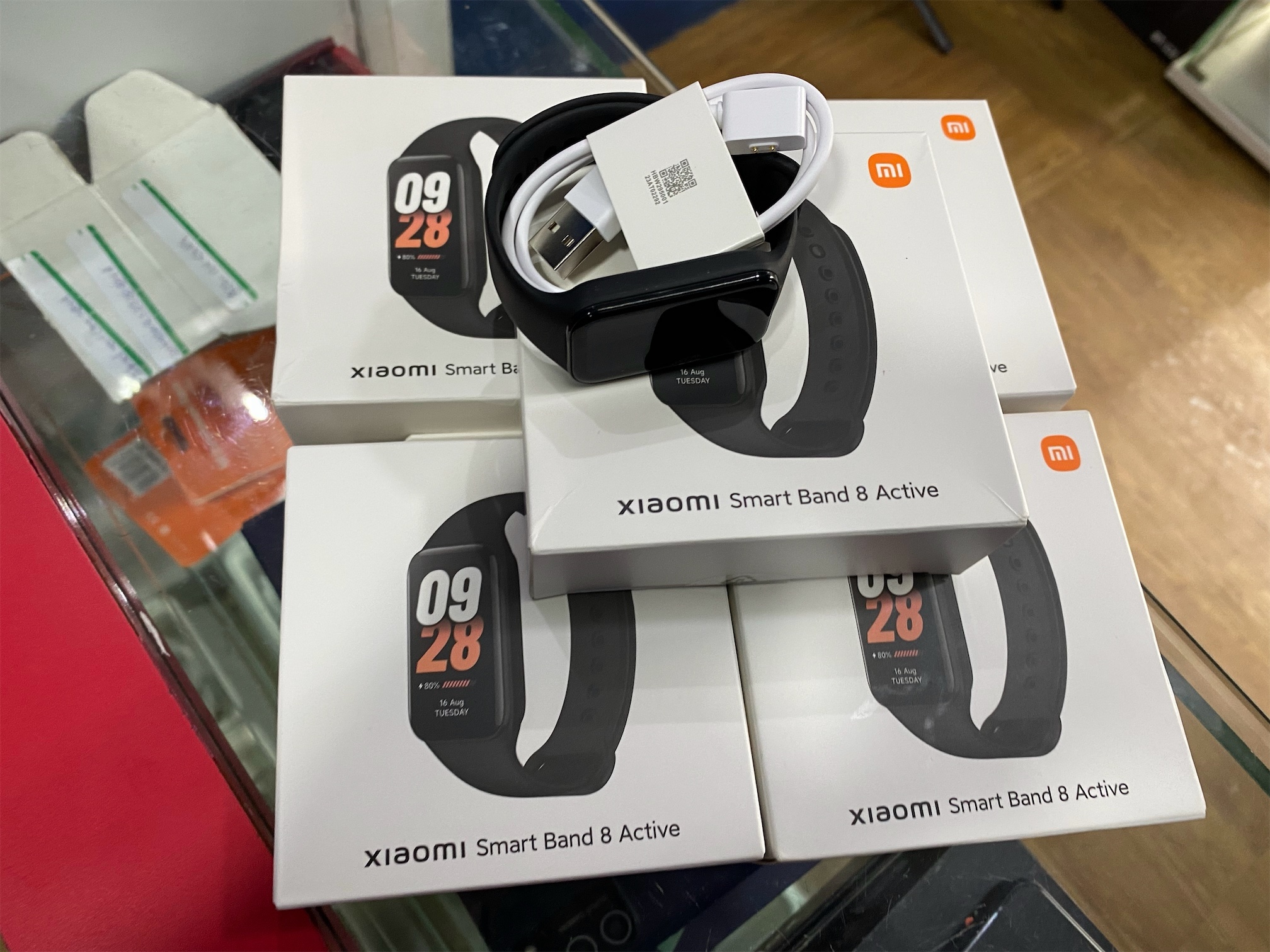 celulares y tabletas - Xiaomi active 8 mi band  2