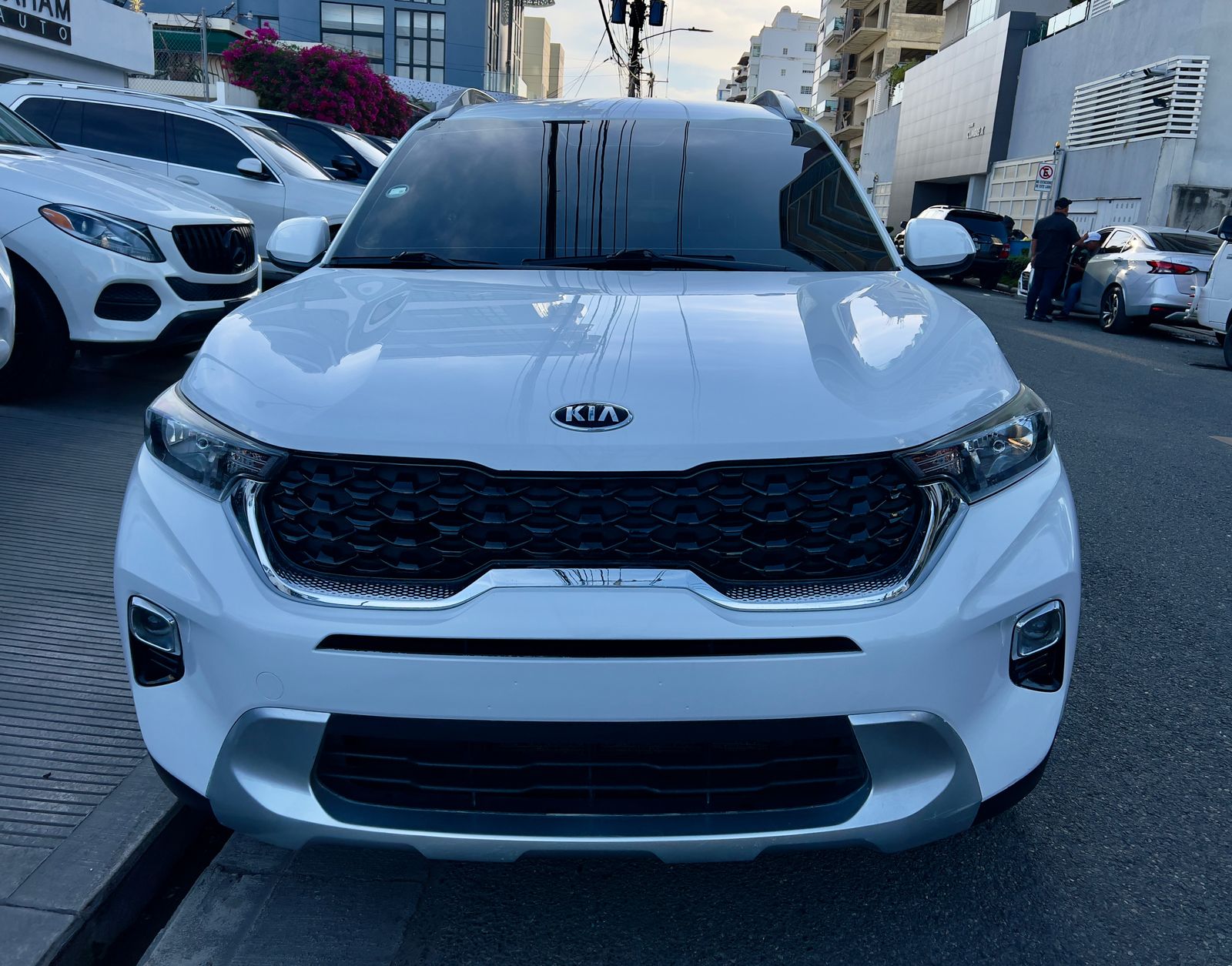 jeepetas y camionetas - KIA SONET 2022 2
