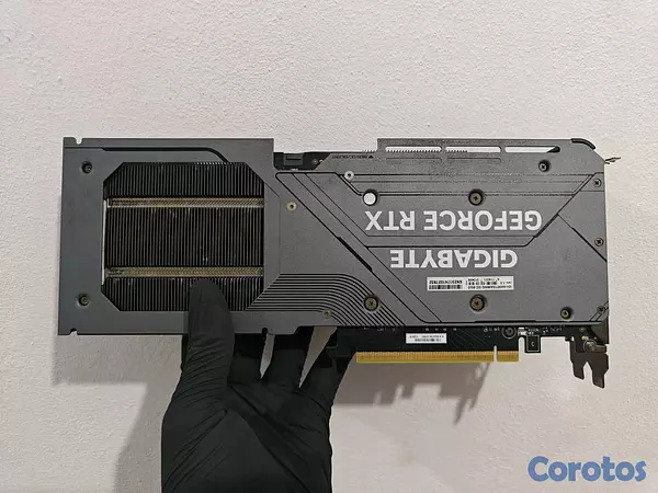computadoras y laptops - GIGABYTE GeForce RTX 4060 Ti 8GB GDDR6. 3