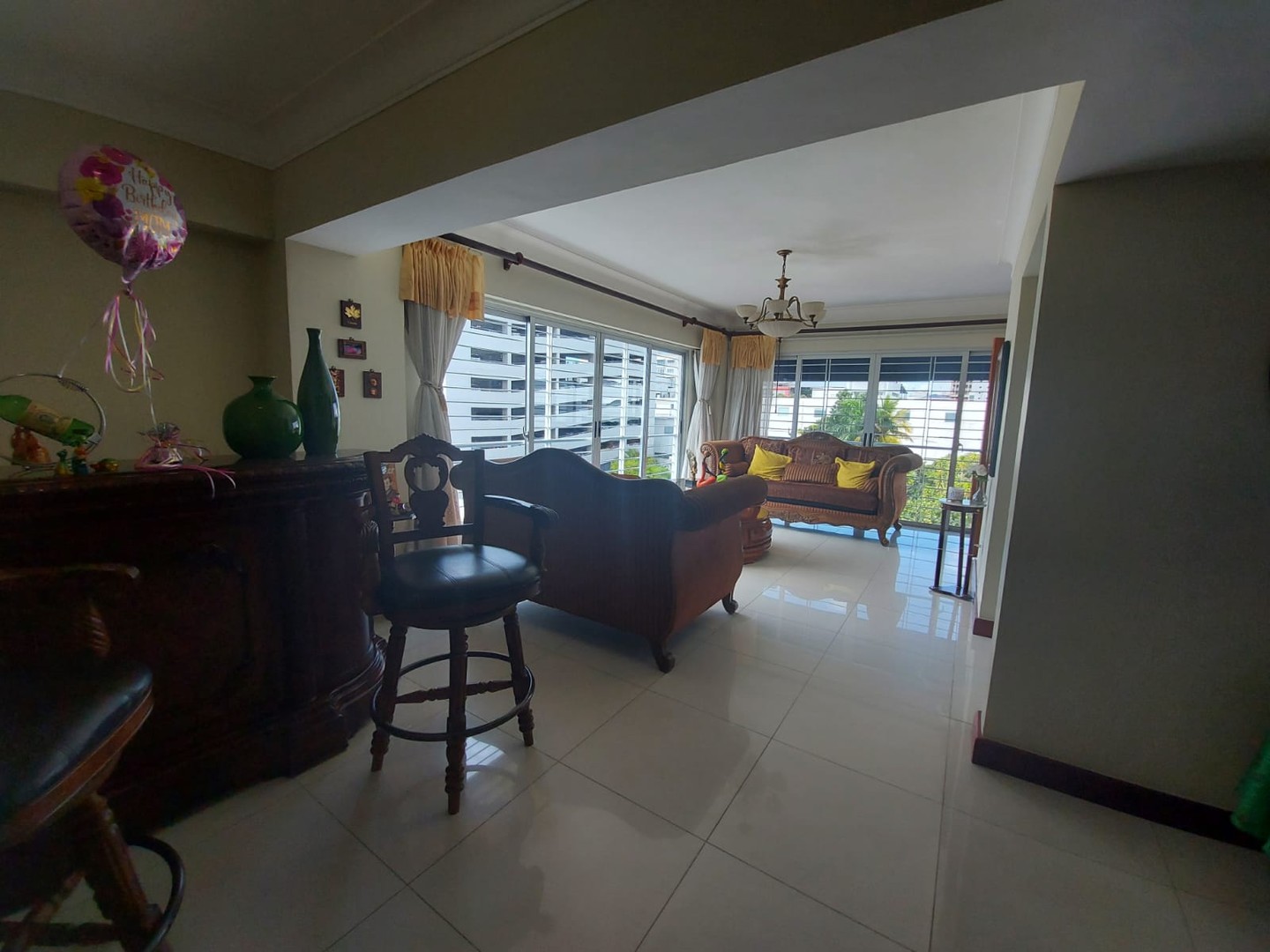 apartamentos - VENDO En Piantini Amplio Apartamento 5to Piso Con Ascensor código: PD53 2