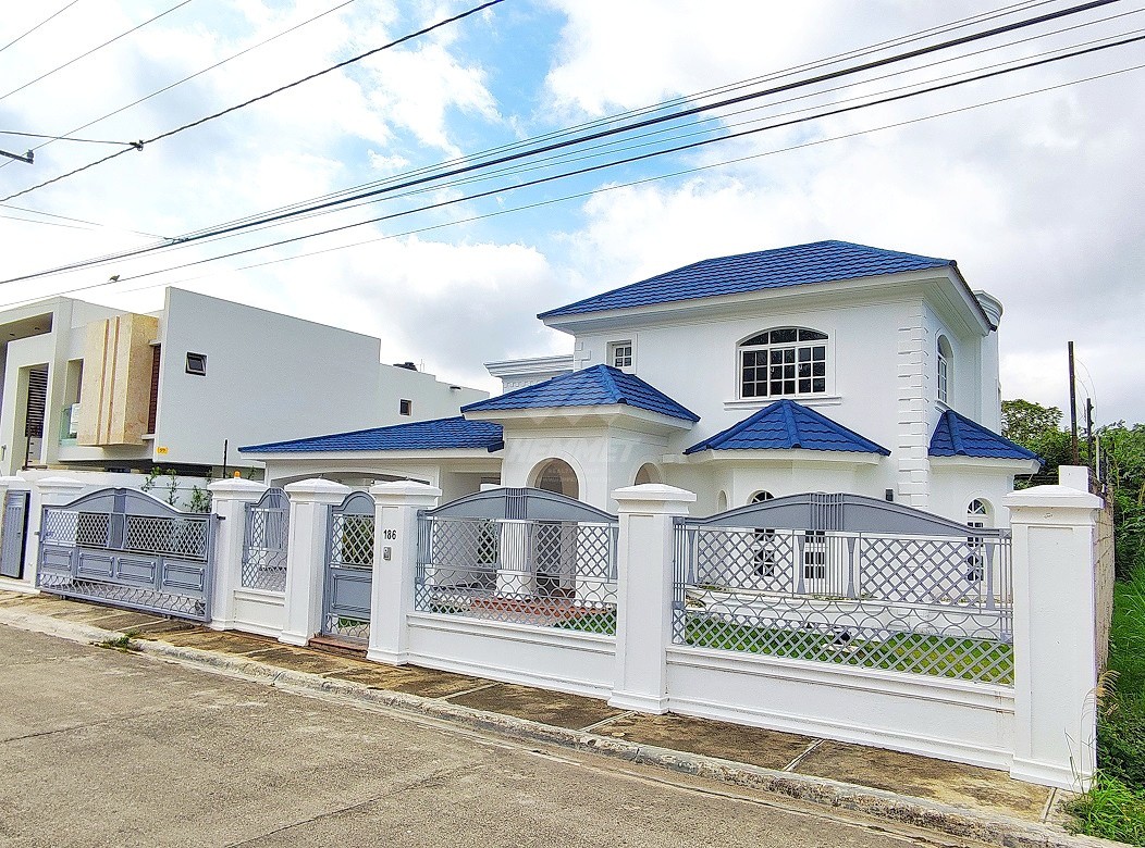 casas - CASA CON PISCINA PROYECTO CERRADO LLANOS GURABO SANTIAGO  1