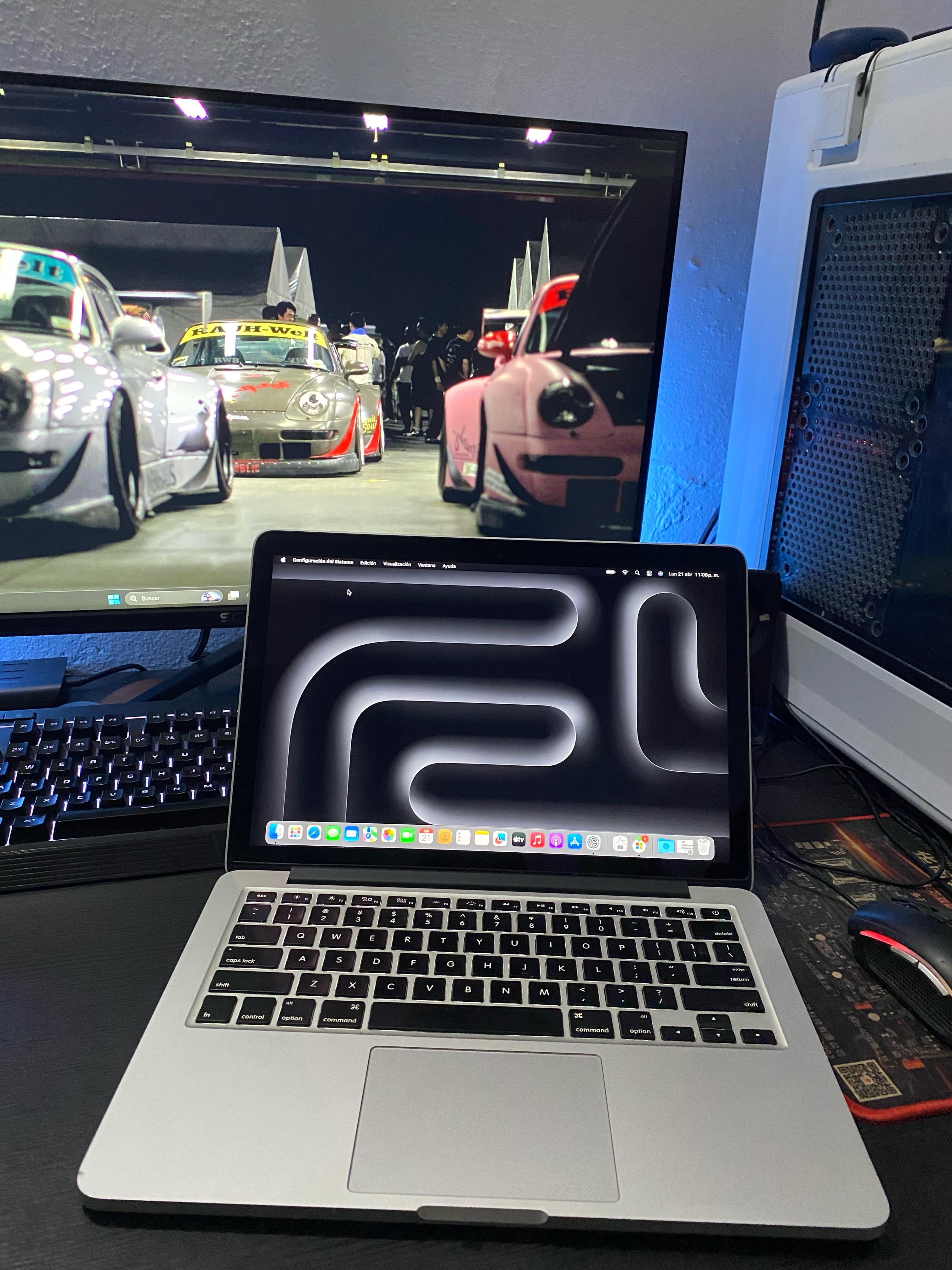 computadoras y laptops - MacBook Pro 2015 16RAM 500SSD bateria nitida