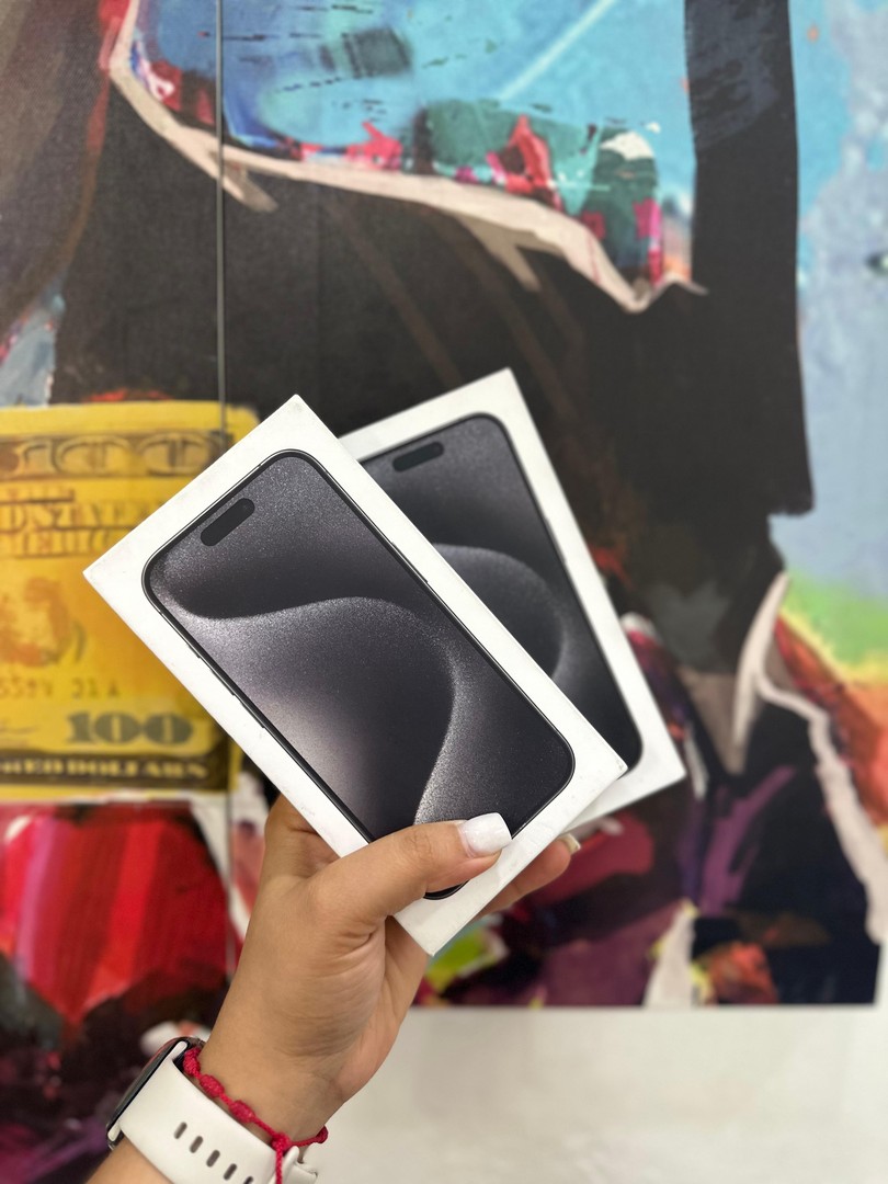 celulares y tabletas - iPhone 15 Pro E-SIM 128gb Black Titanium Factory Clean Apple