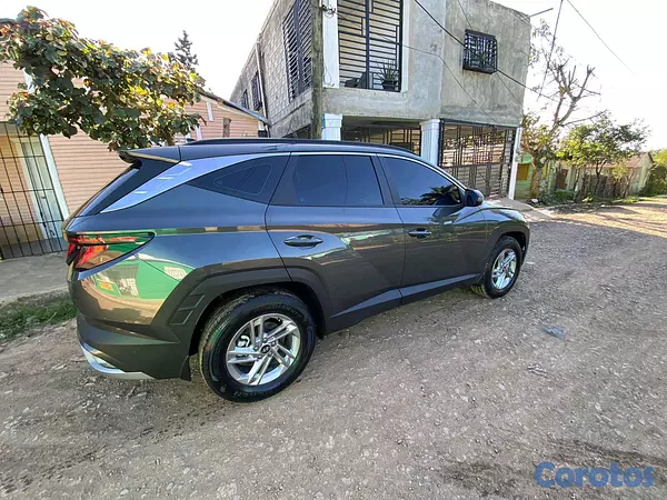 jeepetas y camionetas - Hyundai Tucson SE 2025  4
