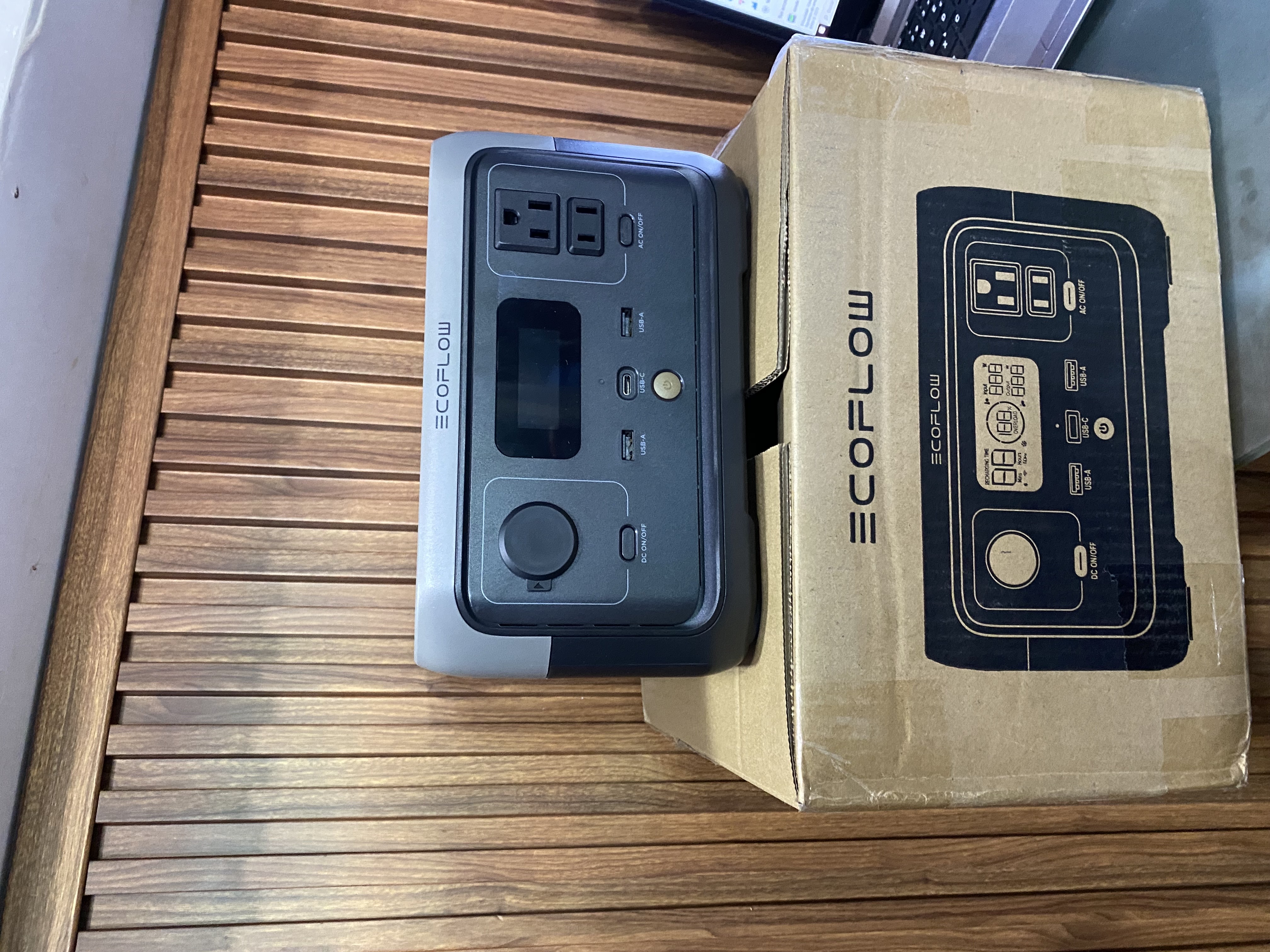 plantas e inversores - EcoFlow RIVER 2 Portable Power Station 256Wh Generator LFP  0